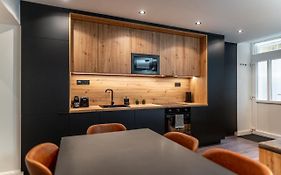 Downtown Luxury By Stlcz With 2 Bathrooms